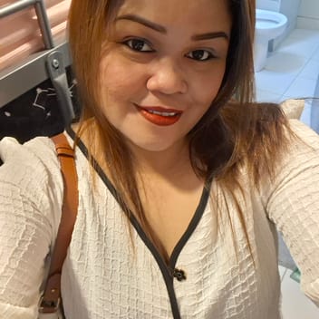Leonore, Filipino nanny, in Dubai