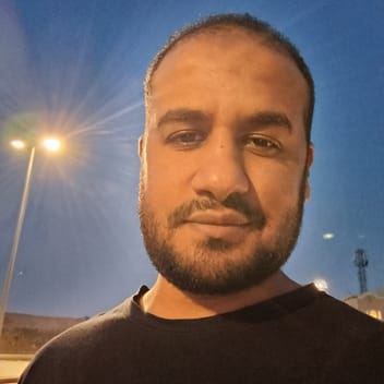 ابراهيم , Egyptian driver, in Riyadh