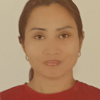 Maluz , Filipino maid, in Dubai