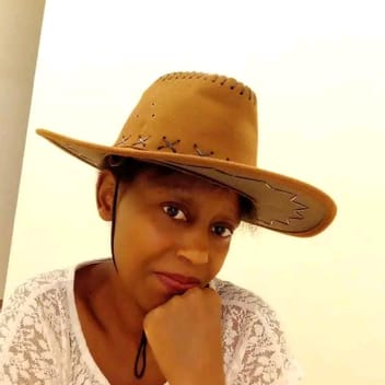 Esther , Kenyan nanny, in Riyadh