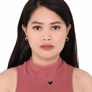 Margie, Filipino nanny, in Dubai