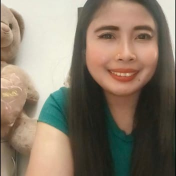 Catherine, Filipino maid, in Dubai