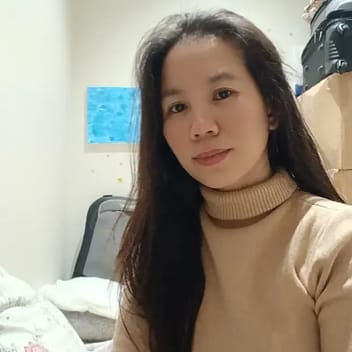 Rose Marie , Filipino nanny, in Riyadh