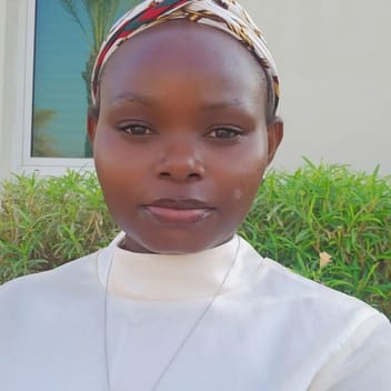 Sylvia , Ugandan driver, in Dubai