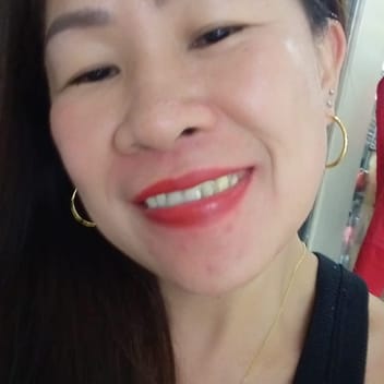 Nineta, Filipino nanny, in Dubai