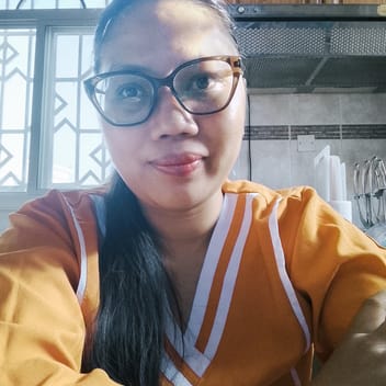 Malu , Filipino nanny, in Qatar