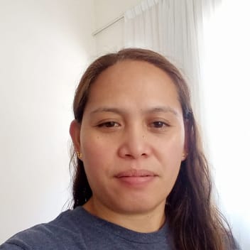 Brenda, Filipino nanny, in Dubai