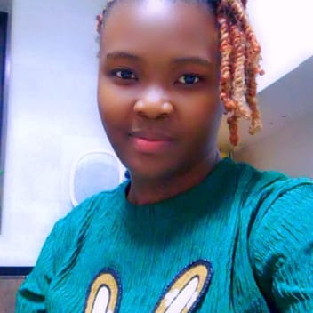 Jacklyne , Kenyan nanny, in Dubai