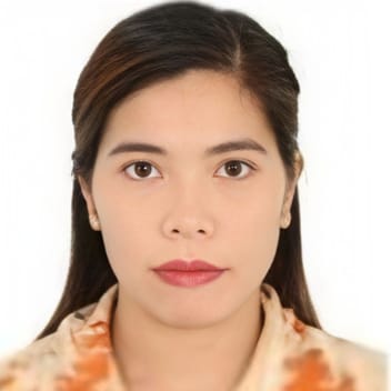 Betty, Filipino nanny, in Dubai