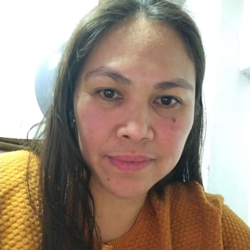 Edna, Filipino maid, in Saudi Arabia