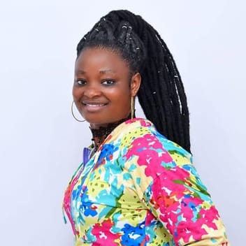 Mboh , Ghanaian nanny, in Dubai