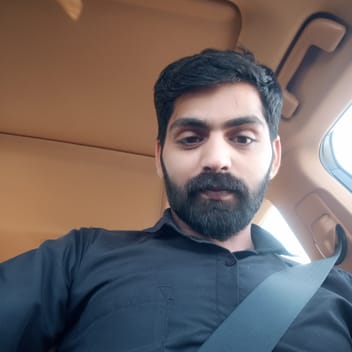 Mustaqeem, Pakistani driver, in Dubai