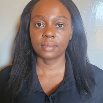 Evelyn , Zimbabwean nanny, in Dubai