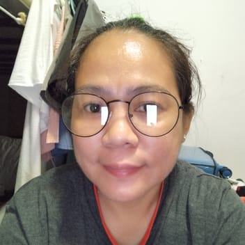 Nhovah, Filipino nanny, in Qatar