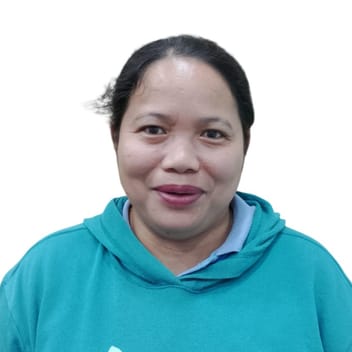 Anavelia, Filipino nanny, in Dubai