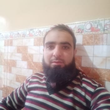 ZEESHAN , Pakistani driver, in Riyadh