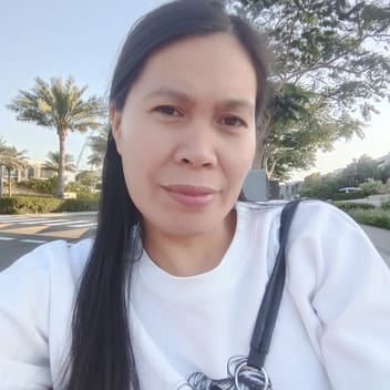 Janelyn , Filipino nanny, in Dubai