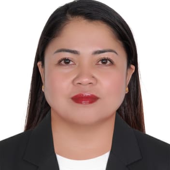 Chekie, Filipino nanny, in Dubai
