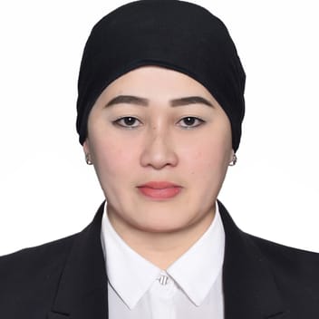 Esmeralda , Filipino nanny, in Dubai