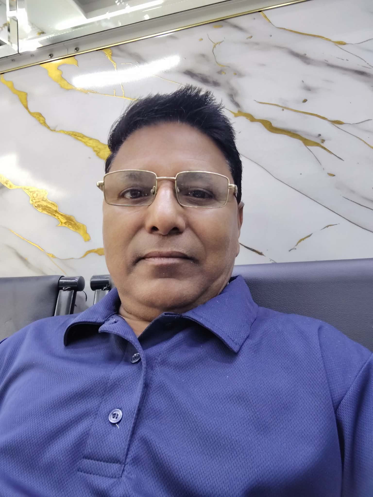 Zeeshan, Pakistani, in Sharjah